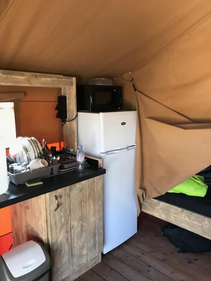 Oh! Campings - Le Clos Du Rhone Saintes-Maries-de-la-Mer